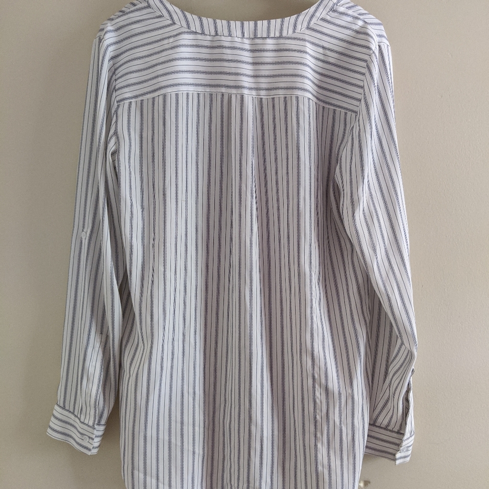 Ann Taylor - Picture 7 of 7